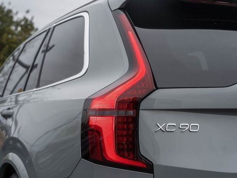 New 2026 Volvo XC90 B6 Ultra w/ Lounge Package image 7
