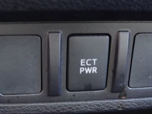 Used 2022 Toyota Tacoma SR image 18