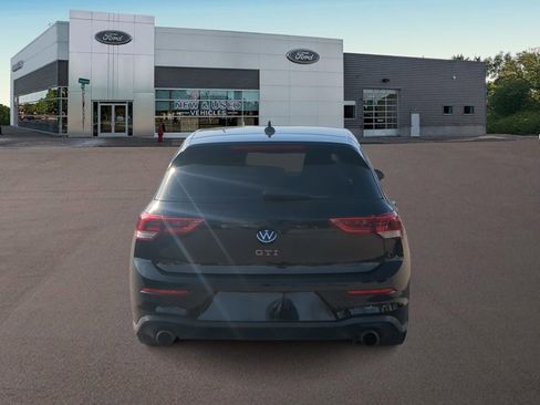 Used 2022 Volkswagen GTI S image 9
