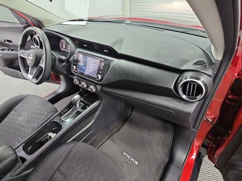 Used 2023 Nissan Kicks SV FWD image 32