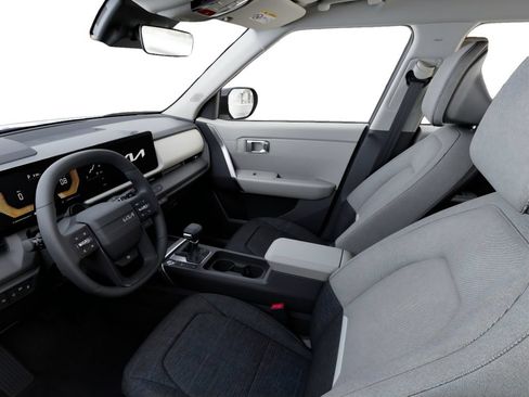 New 2027 Kia Seltos S FWD image 17