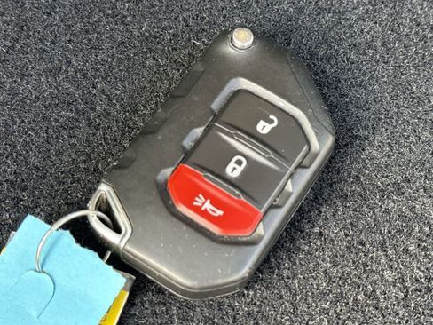 Used 2024 Jeep Wrangler Sport S image 22