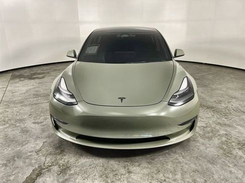 Used 2022 Tesla Model 3 Performance image 3