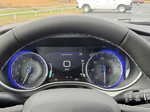 New 2026 Chrysler Pacifica Select image 18