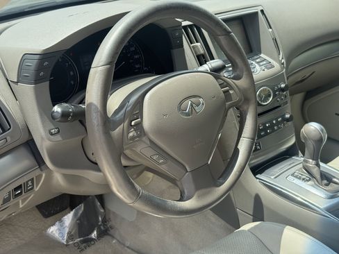 Used 2011 INFINITI G37 x Sedan w/ Premium Pkg AWD/4WD image 12