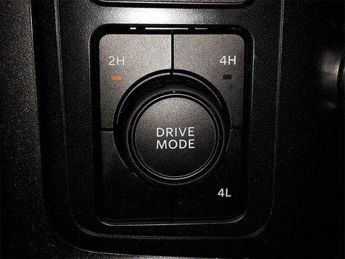 Used 2022 Ford F150 XLT w/ Equipment Group 302A High image 17