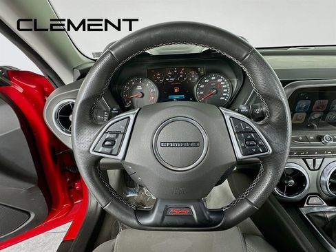 Used 2018 Chevrolet Camaro SS image 15