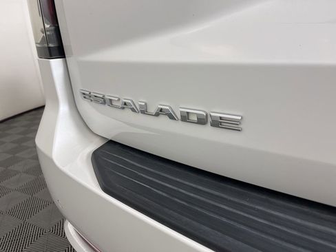 Used 2024 Cadillac Escalade Premium Luxury w/ LPO, Floor Liner Package image 3