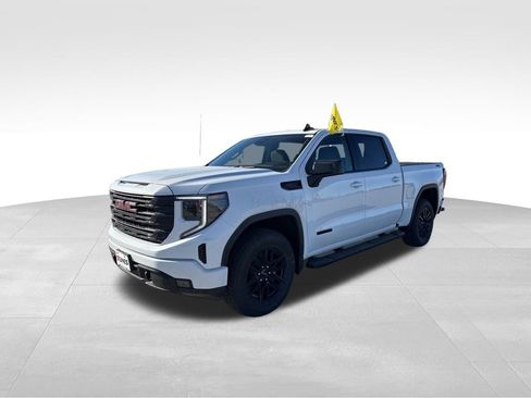 Used 2026 GMC Sierra 1500 Elevation image 3