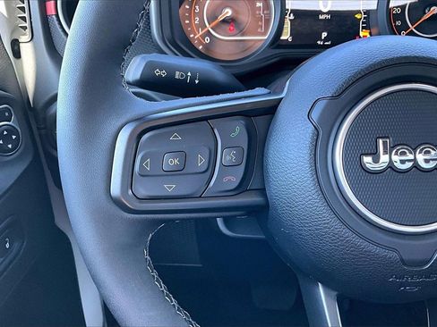 New 2025 Jeep Gladiator Rubicon image 24