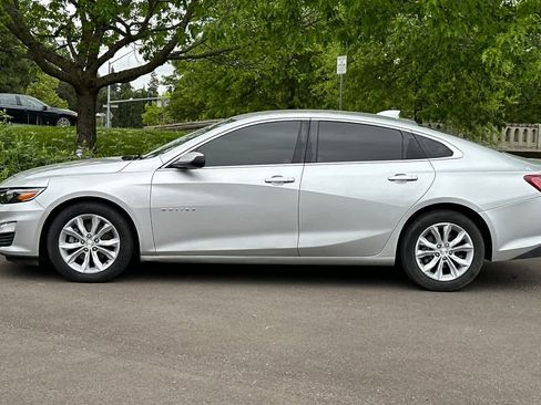 Used 2019 Chevrolet Malibu LT FWD image 5