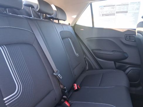 New 2025 Hyundai Venue Limited image 13