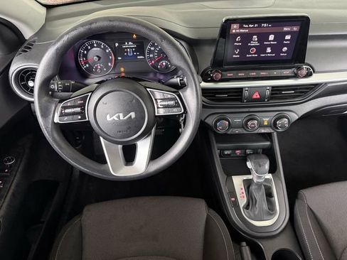 Used 2023 Kia Forte LXS FWD image 10