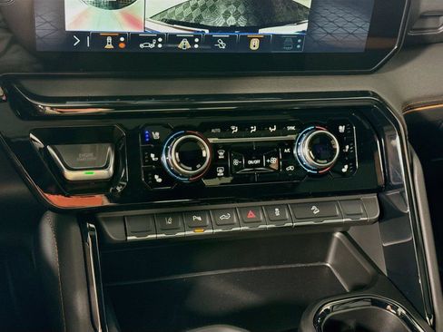 New 2026 GMC Sierra 3500 AT4 w/ AT4 Premium Plus Package AWD/4WD image 10