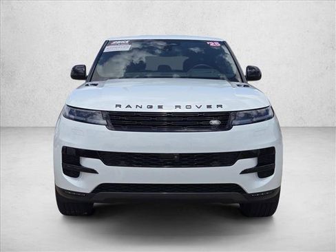 Used 2025 Land Rover Range Rover Sport SE AWD/4WD image 2