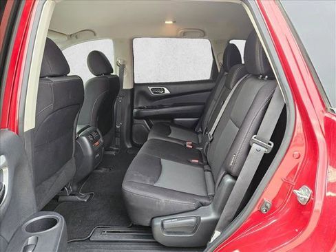 Used 2020 Nissan Pathfinder SV image 19