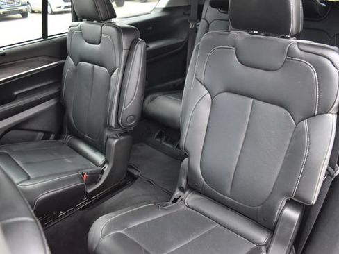 Used 2022 Jeep Grand Cherokee L Limited w/ Luxury Tech Group II AWD/4WD image 20