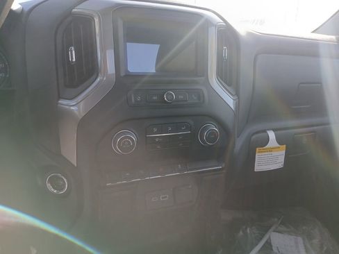 New 2026 Chevrolet Silverado 1500 W/T image 44