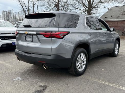 Certified 2023 Chevrolet Traverse LS FWD image 5