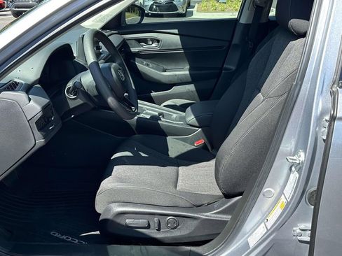 Certified 2025 Honda Accord SE image 4