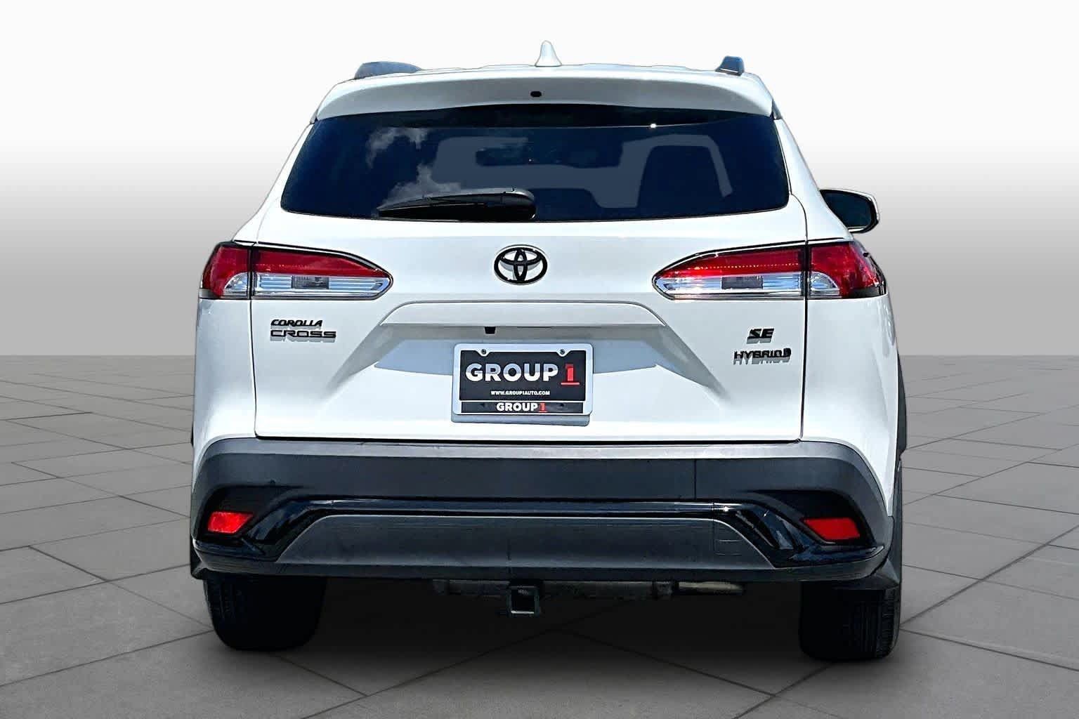 Used 2023 Toyota Corolla Cross AWD Hybrid image 5