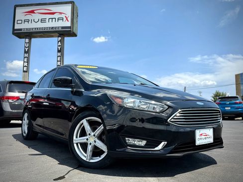 Used 2018 Ford Focus Titanium FWD image 1