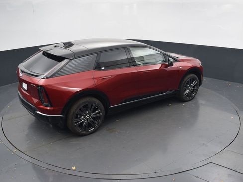 New 2026 Cadillac Optiq Sport 2 image 44