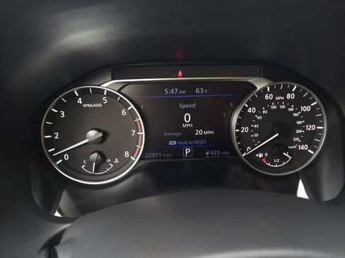 Used 2025 Nissan Altima 2.5 SV FWD image 14