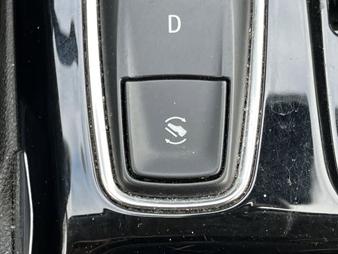 Used 2023 Chevrolet Bolt EUV Premier w/ Super Cruise Package image 10