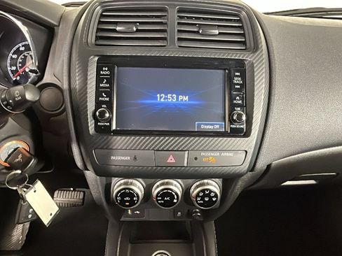 Used 2025 Mitsubishi Outlander Sport ES AWD/4WD image 25