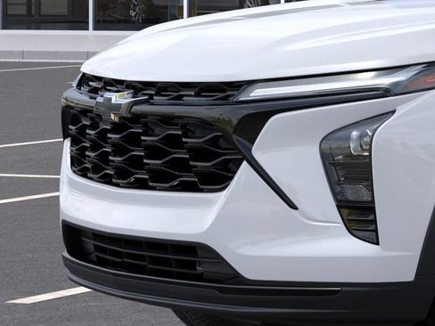 New 2026 Chevrolet Trax LT w/ Driver Confidence Package FWD image 13
