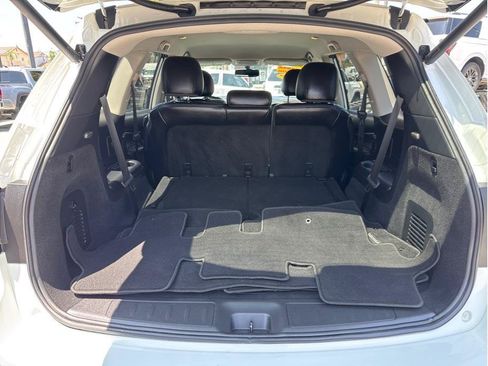 Used 2020 Nissan Pathfinder SL FWD image 24