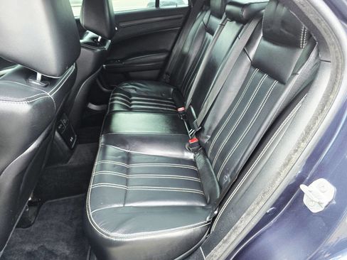 Used 2016 Chrysler 300 S w/ 300S Premium Group image 20