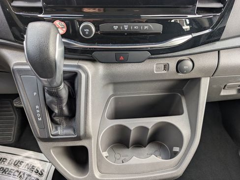 Used 2023 Ford Transit 350 XLT image 17