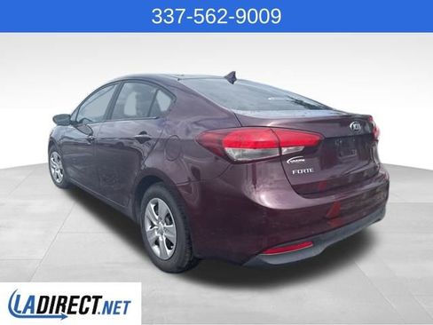 Used 2017 Kia Forte LX image 7