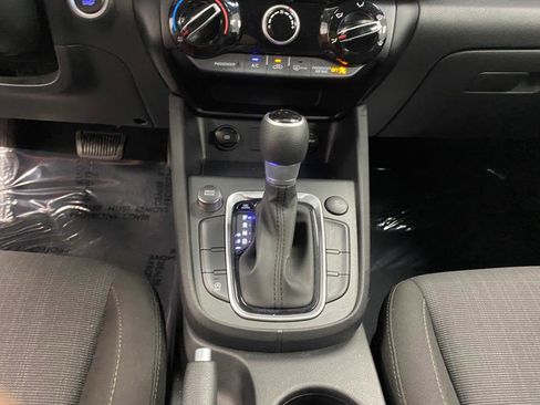 Used 2022 Hyundai Kona SEL image 28