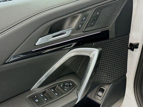 Used 2025 BMW X1 xDrive28i image 15