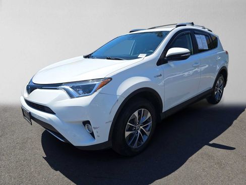 Used 2016 Toyota RAV4 XLE w/ Convenience Package AWD/4WD image 7