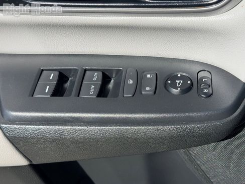 Used 2022 Honda CR-V EX-L image 18