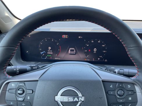 Used 2026 Nissan Sentra SR w/ Floor Mat Package FWD image 12