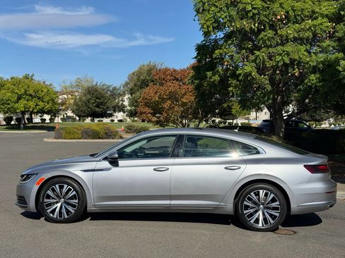 Used 2019 Volkswagen Arteon SEL FWD image 2