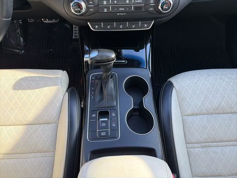 Used 2017 Kia Sorento SX image 29