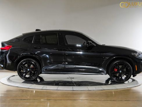 Used 2024 BMW X4 M40i w/ Premium Package image 9