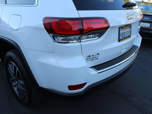 Used 2022 Jeep Grand Cherokee Limited AWD/4WD image 17