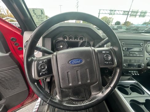 Used 2012 Ford F250 Lariat w/ Chrome Pkg image 8