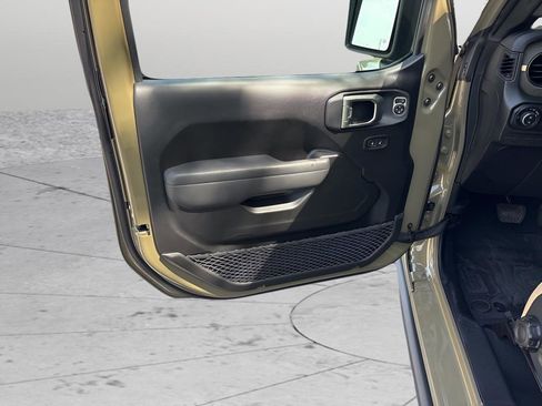 New 2026 Jeep Gladiator Willys AWD/4WD image 22