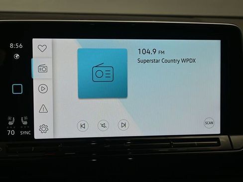 Used 2024 Volkswagen Atlas Cross Sport SE image 11