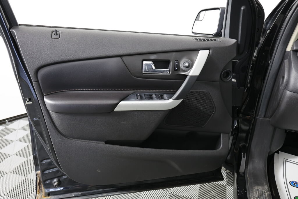 Used 2013 Ford Edge SEL AWD/4WD image 12
