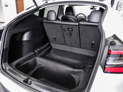 Used 2021 Tesla Model Y Long Range image 46