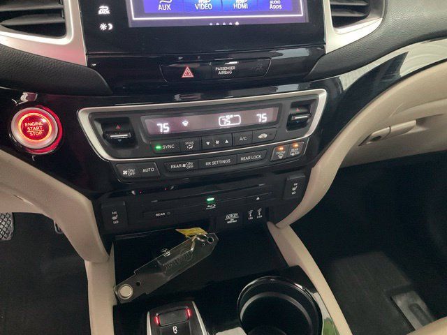 Used 2016 Honda Pilot Touring image 14